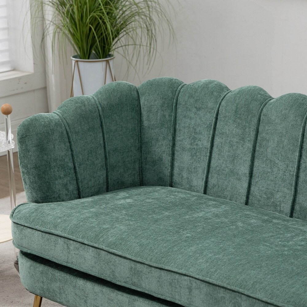 Petit canapé deux places avec pieds en métal doré - 2 places