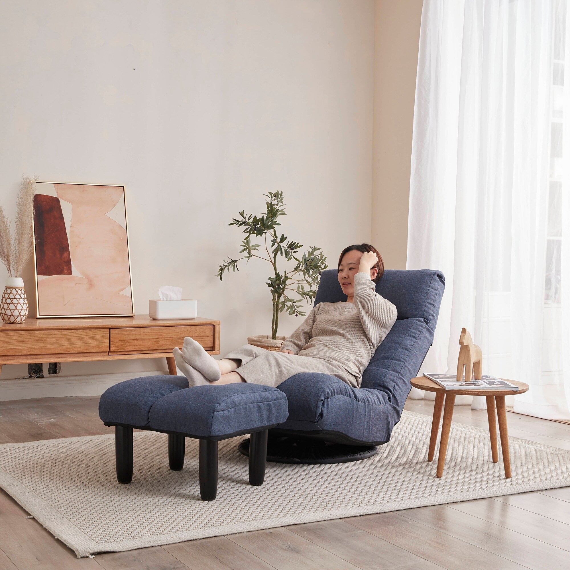Ensemble fauteuil inclinable rembourré sans accoudoirs avec repose-pieds et appui-tête réglable